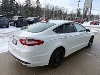 2014 Ford Fusion HEV SE