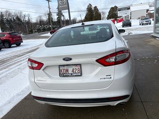 2014 Ford Fusion HEV SE