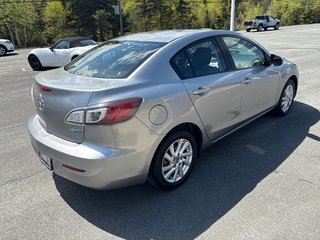 2013  Mazda3 GS-SKY 6sp