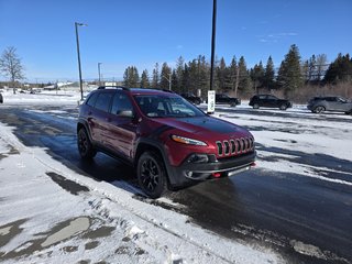 2017 Jeep Cherokee 4x4 Trailhawk in Bathurst, New Brunswick - 4 - w320h240px