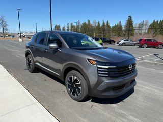 Nissan Kicks SV AWD 2025 à Bathurst, Nouveau-Brunswick - 2 - w320h240px