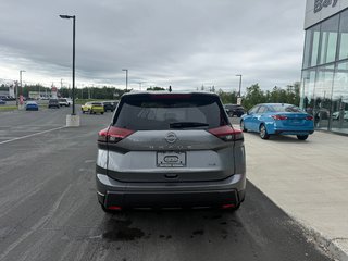 2026 Nissan Rogue AWD SV Moonroof in Bathurst, New Brunswick - 6 - w320h240px