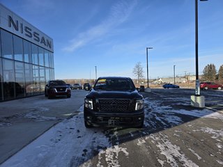 Nissan Titan Crew Cab SV Midnight Edition 2018 à Bathurst, Nouveau-Brunswick - 3 - w320h240px