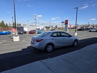 2016 Toyota Corolla 4-door Sedan CE 4A in Bathurst, New Brunswick - 6 - w320h240px