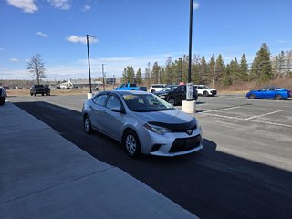 2016 Toyota Corolla 4-door Sedan CE 4A in Bathurst, New Brunswick - 4 - w320h240px