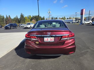 2015  Civic Sedan LX 5MT in Bathurst, New Brunswick - 4 - w320h240px