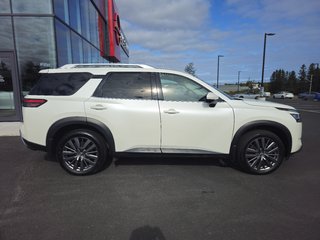 2022  Pathfinder SL V6 4x4 at in Bathurst, New Brunswick - 2 - w320h240px