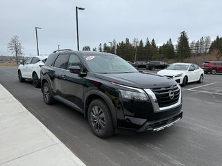 2024 Nissan Pathfinder SV 4WD in Bathurst, New Brunswick - 3 - w320h240px