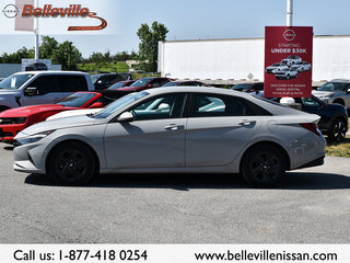 2021 Hyundai Elantra in Belleville, Ontario - 5 - w320h240px