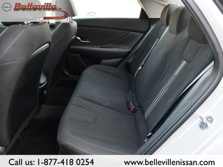2021 Hyundai Elantra in Belleville, Ontario - 15 - w320h240px