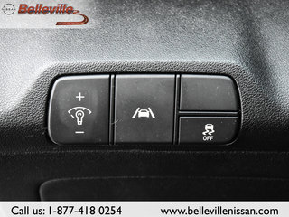2021 Hyundai Elantra in Belleville, Ontario - 14 - w320h240px