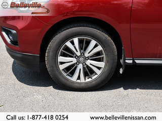 2018 Nissan Pathfinder in Belleville, Ontario - 4 - w320h240px