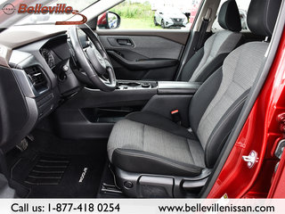 2021 Nissan Rogue in Belleville, Ontario - 12 - w320h240px