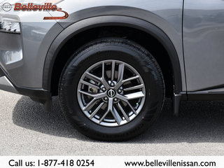 2022 Nissan Rogue in Belleville, Ontario - 4 - w320h240px