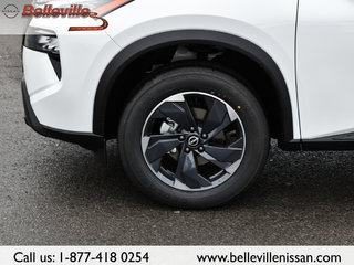 2025 Nissan Rogue in Pickering, Ontario - 4 - w320h240px