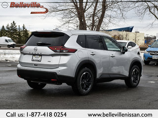 2025 Nissan Rogue in Pickering, Ontario - 8 - w320h240px