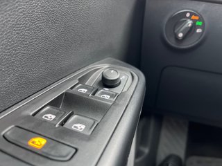 2023 Volkswagen Taos in Pickering, Ontario - 20 - w320h240px