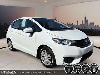 2016 Honda Fit LX in Ste-Agathe des Monts, Quebec - 3 - w320h240px
