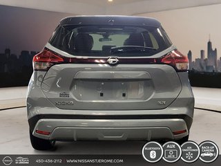 Nissan Kicks SR MAGS CAMERA BLUETOOTH SIEGES CHAUFFANTS A/C 2022 à Saint-Jérôme, Québec - 4 - w320h240px