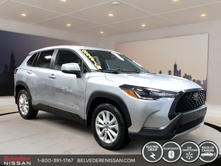 2023 Toyota COROLLA CROSS LE AWD A/C BLUETOOTH CAMÉRA MAGS VOLANT CHAUFFANT in Saint-Jérôme, Quebec - 3 - w320h240px