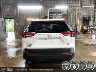 Toyota RAV4 XLE AWD A/C BLUETOOTH MAGS TOIT OUVRANT CAMÉRA USB 2019 à Charlemagne, Québec - 4 - w320h240px