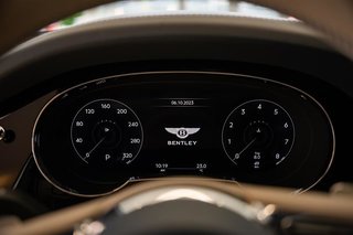 Bentley Bentayga EWB Azure 2023