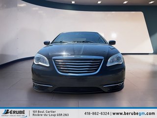 Chrysler 200 Touring 2013 à Rivière-du-Loup, Québec - 2 - w320h240px
