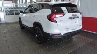 2024 GMC Terrain AT4 in Saint-Georges, Quebec - 5 - w320h240px