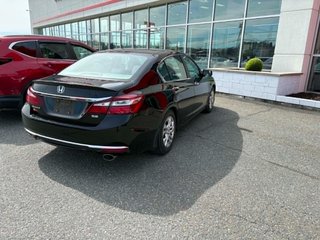2017 Honda Accord Sedan SE in Saint-Georges, Quebec - 3 - w320h240px