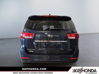 2016 Kia Sedona LX in Saint-Georges, Quebec - 3 - w320h240px