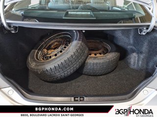 Toyota Camry LE 2012 à Saint-Georges, Québec - 6 - w320h240px