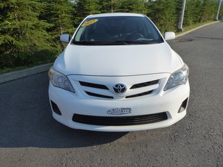 Toyota Corolla CE 2012 à Saint-Georges, Québec - 2 - w320h240px