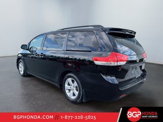 Toyota Sienna CE 7 PASSAGERS 2012 à Saint-Georges, Québec - 4 - w320h240px