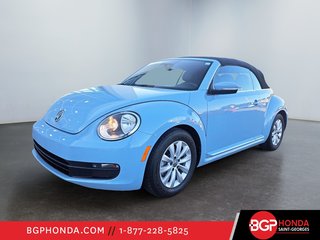 2013 Volkswagen Beetle Convertible DÉCAPOTABLE in Saint-Georges, Quebec - 4 - w320h240px