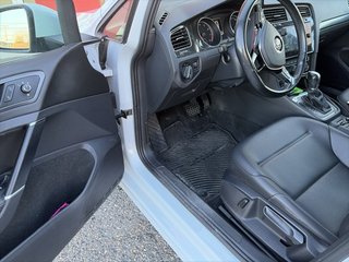 2019 Volkswagen Golf HIGHLINE in Saint-Georges, Quebec - 5 - w320h240px