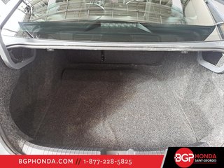 Volkswagen Jetta GLI 35e ANNIVESAIRE 2019 à Saint-Georges, Québec - 6 - w320h240px