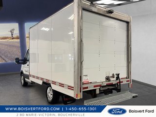 Ford Transit Cargo Van T-250 138 po PNBV de 9 000 lb RARS 2018 à Boucherville, Québec - 4 - w320h240px