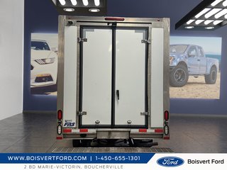2016 Ford Transit Chassis Cab T-350 156 po PNBV de 9 900 lb RARJ in Boucherville, Quebec - 3 - w320h240px