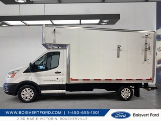 2021 Ford TRANSIT CUTAWAY 350 cube 12 pieds deck in Boucherville, Quebec - 5 - w320h240px