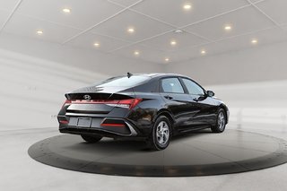 Hyundai Elantra ESSENTIEL CAMERA  SIEGES CHAUFFANTS APPLE CARPLAY 2024