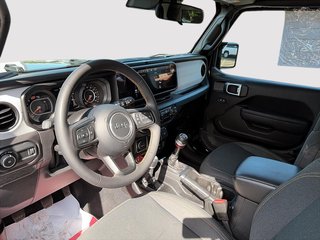 2025 Jeep Wrangler Willys V6 + CONVENIENCE GROUP + CARPLAY + WOW