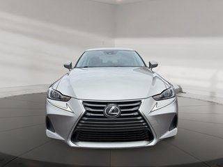2017 Lexus IS 300 AWD + PREMIUM PKG + CUIR + TOIT + CAMERA + BT