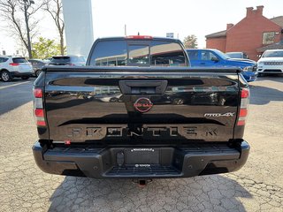 2022 Nissan Frontier PRO-4X + CREW + TOIT + GPS + CARPLAY + WOW!