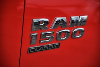 Ram 1500 Classic ST + QUAD CAB BOITE 6,4 + V6 2019