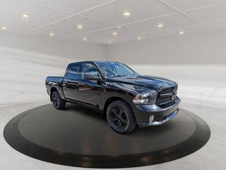 2023 Ram 1500 Classic Express + NIGHT + CREW + CARPLAY + CAMERA