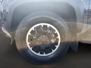 2025 Toyota 4RUNNER TRD OFF-ROAD PREMIUM + CUIR + TOIT OUVRANT + CARPLAY +++