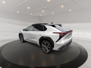 Toyota bZ4X XLE AWD + TECH + CUIR + TOIT PANO + JBL + WOW!! 2023