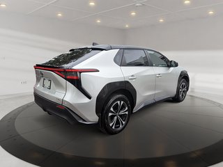 2023 Toyota bZ4X XLE AWD + TOIT VITRÉ + CARPLAY + CAMERA + WOW !!