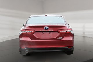 2018 Toyota Camry Hybrid XLE + HYBRID