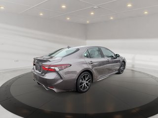 2023 Toyota Camry Hybrid SE
